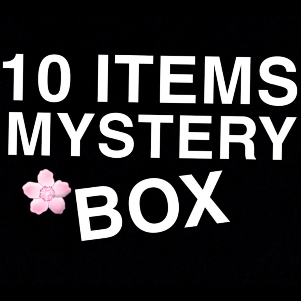 COPY - COPY - Women's- Mystery Box (10 Clothing Items)